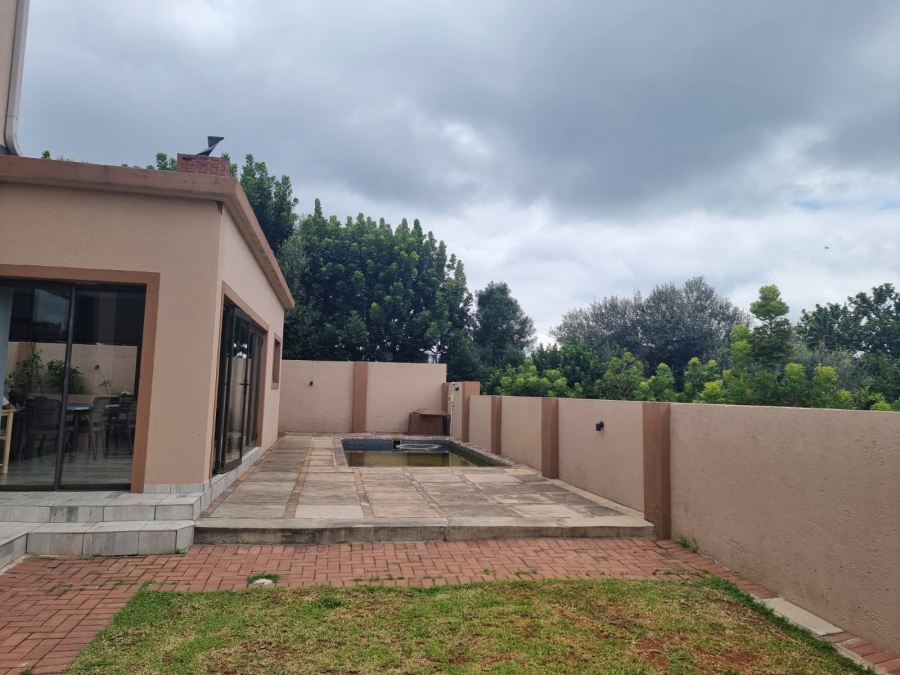 5 Bedroom Property for Sale in Cashan North West